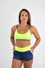 SHORTS RAVENA COM BOLSOS MARINHO E AMARELO