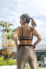 Top Dupla Face Creta Preto e Castanho 9