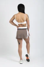 SAIA FIJI CASTANHO BRANCO E PRETO - TONS DA NATUREZA